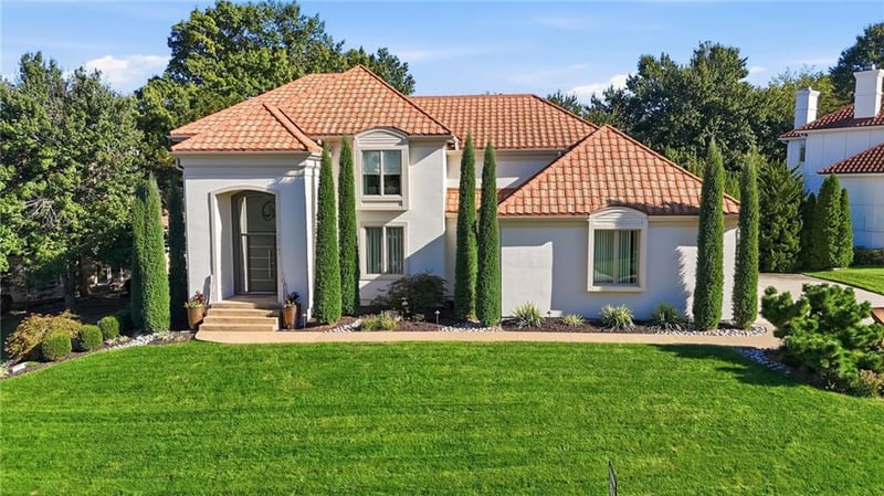 12707 Woodson St, Overland Park, KS 66209