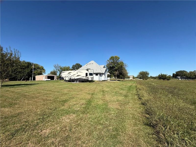 26503 283rd St, Harrisonville, MO 64701