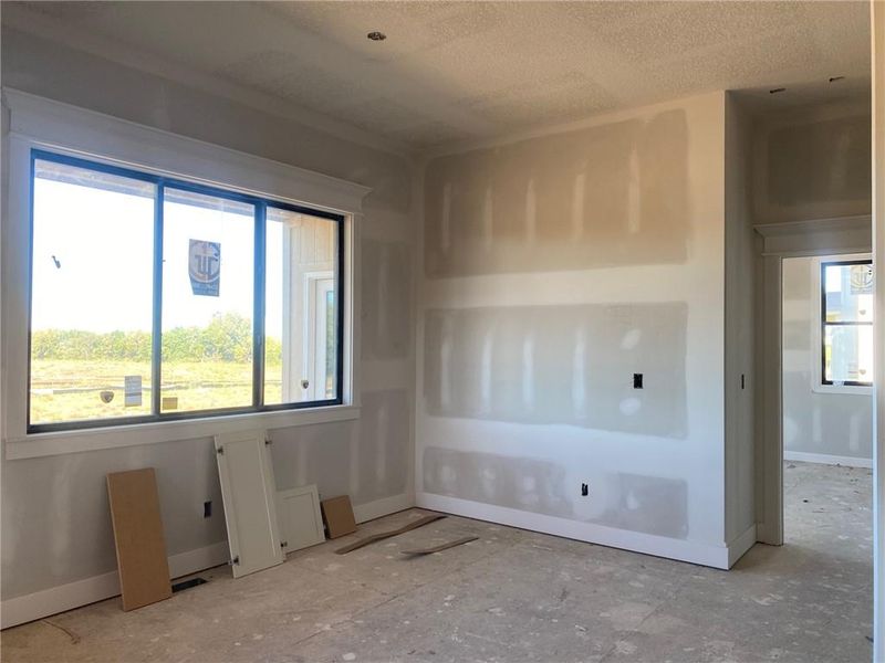 18994 W 193rd Ter, Spring Hill, KS 66083