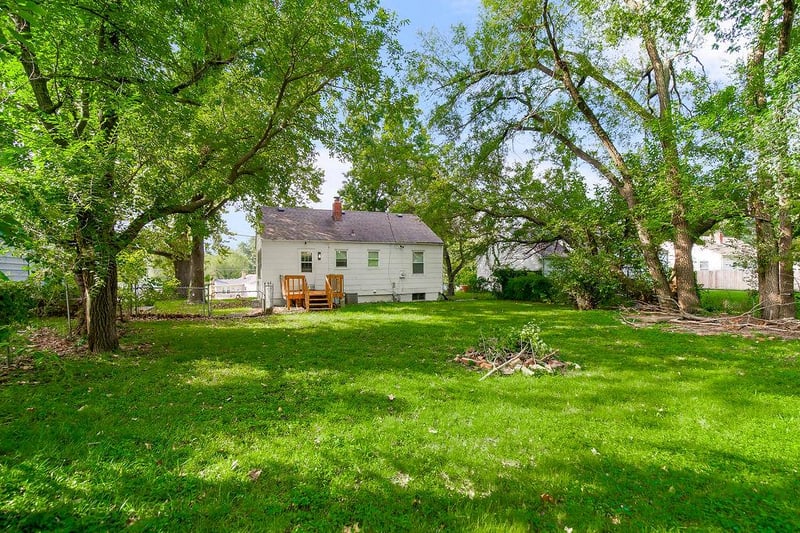 10812 E 59th St, Raytown, MO 64133