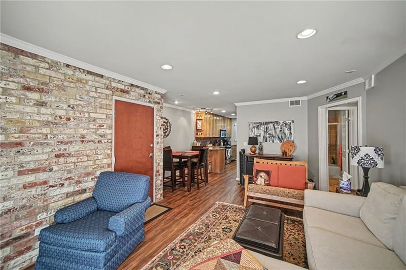 5004 Baltimore Ave #103, Kansas City, MO 64112
