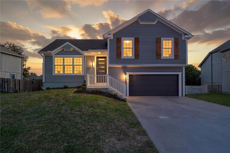 626 S Walnut St, Gardner, KS 66030