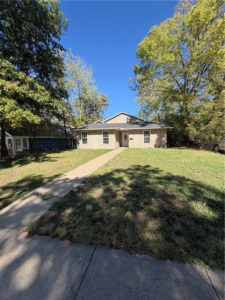 317 W Ming St, Warrensburg, MO 64093