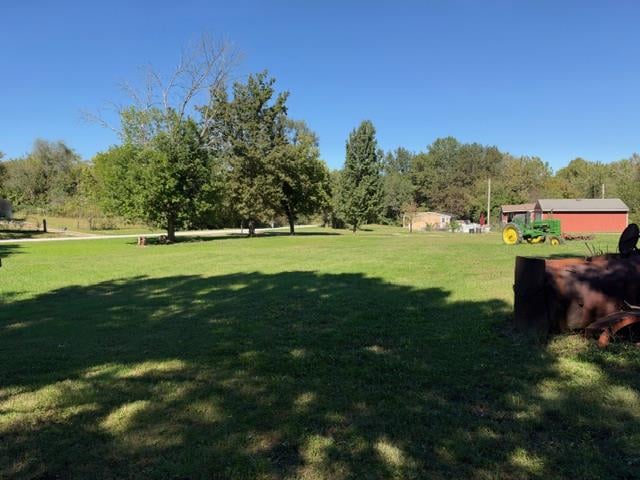 1003 N Jersey Ave, Raymore, MO 64083