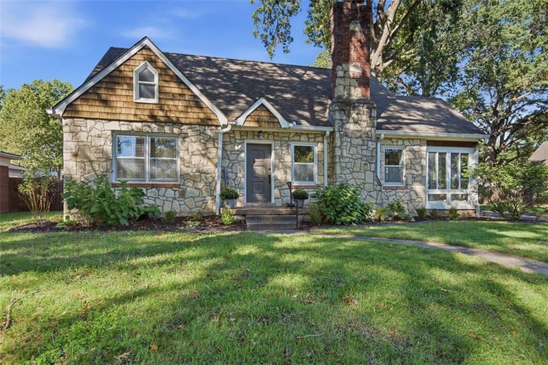 2914 Shrine Park Rd, Leavenworth, KS 66048