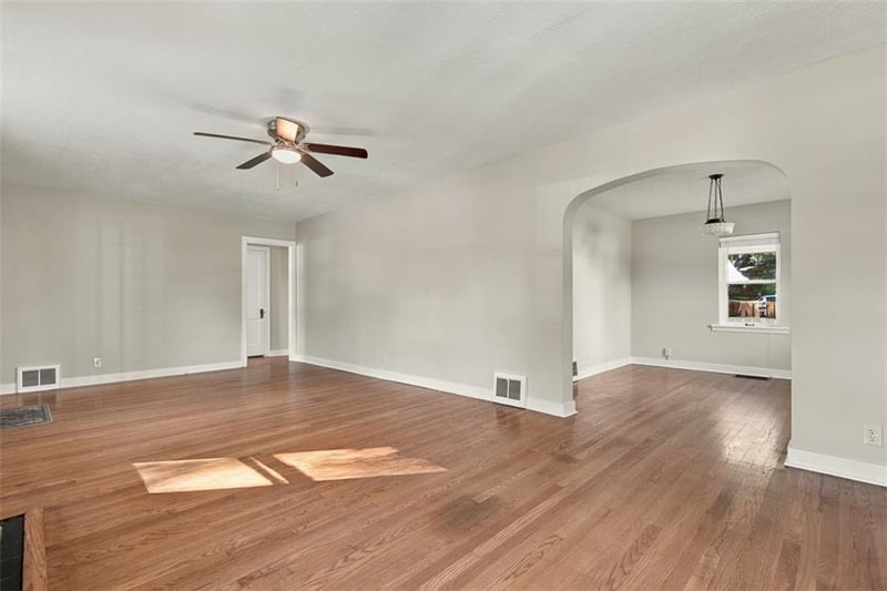 2914 Shrine Park Rd, Leavenworth, KS 66048