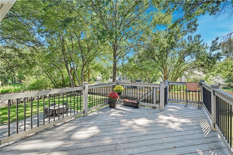 12432 Perry St, Overland Park, KS 66213