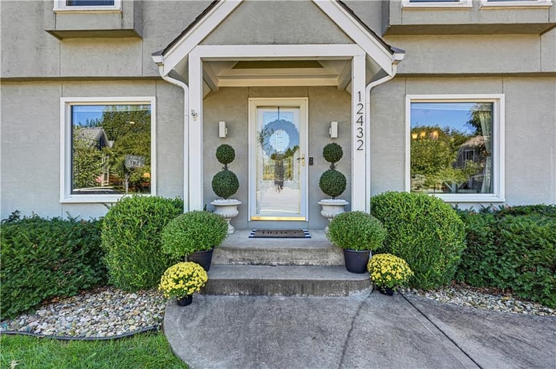12432 Perry St, Overland Park, KS 66213