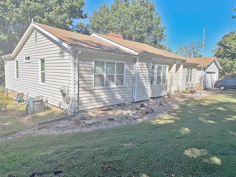 3690 S Crysler Ave, Independence, MO 64055