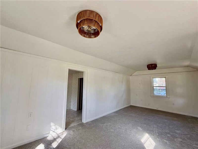 414 Darneal Ave, Richmond, MO 64085