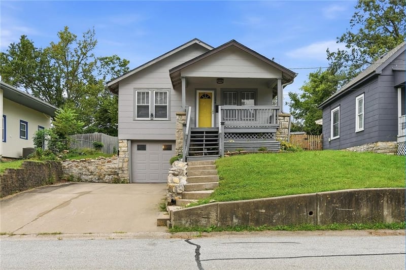 124 S Myrtle St, Excelsior Springs, MO 64024