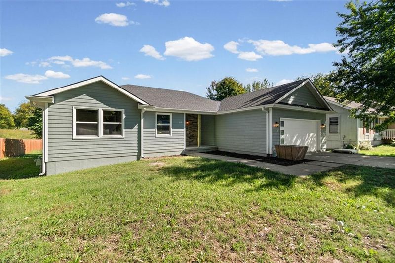 615 S Camden St, Richmond, MO 64085