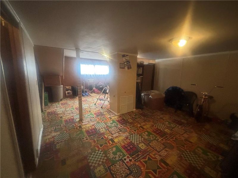 5661 Bales St, Kansas City, MO 64130