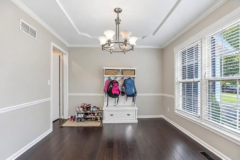 16110 W 82nd Pl, Lenexa, KS 66219