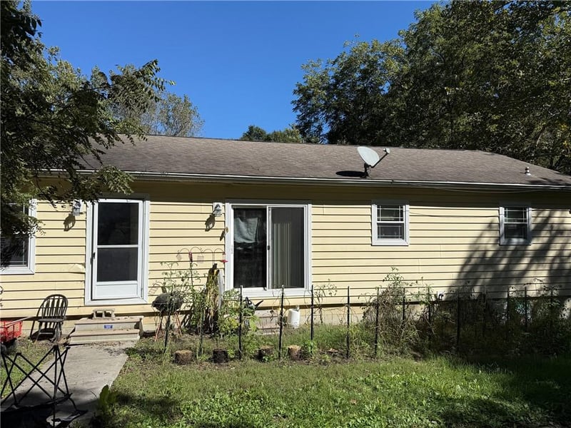 8888 Se Hwy 69 Hw, Cameron, MO 64429