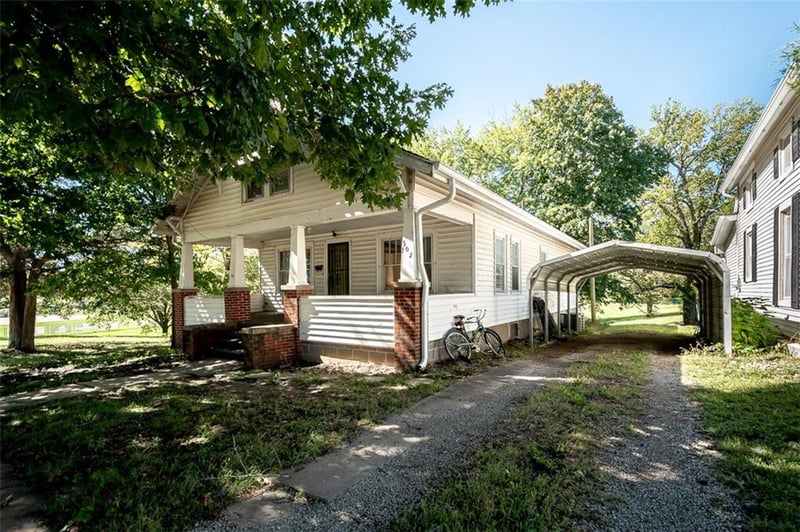 502 Sycamore St, Valley Falls, KS 66088