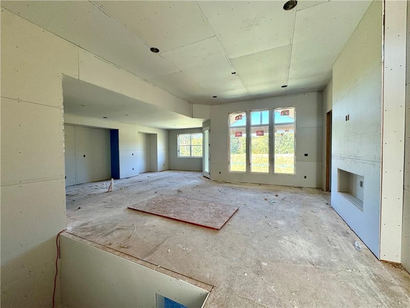 8404 NW 90th Ter, Kansas City, MO 64153