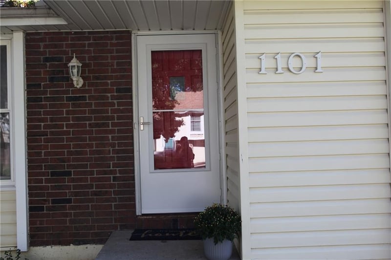 1101 SW 21st St, Blue Springs, MO 64015
