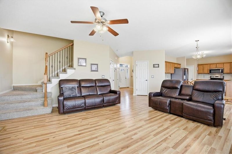 20117 E 24th Terr Ct S, Independence, MO 64057