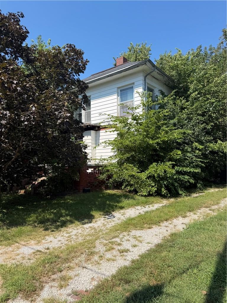 525 W 1st St W, Maryville, MO 64468