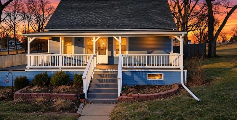 36 Logan St, Leavenworth, KS 66048