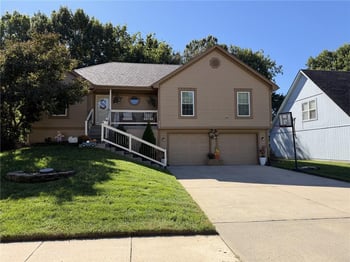 8623 NE 72nd Ter, Kansas City, MO 64158