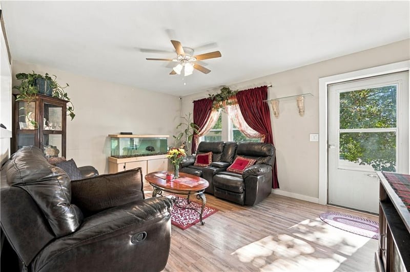16108 E 32nd St S, Independence, MO 64055