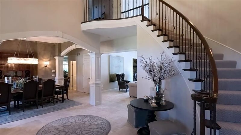 14121 Meadow Ln, Leawood, KS 66224