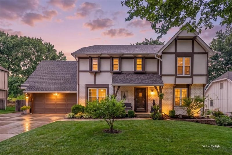 10417 Oakmont St, Overland Park, KS 66215