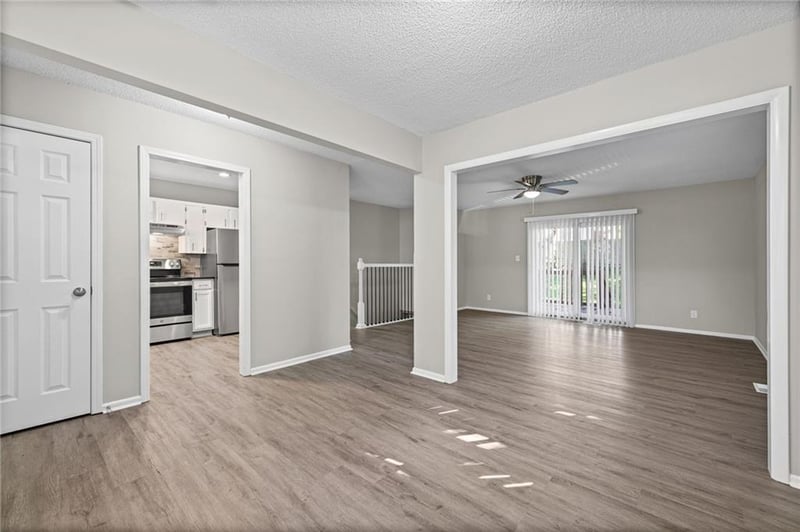 2200 Aqueduct Pl, Independence, MO 64057