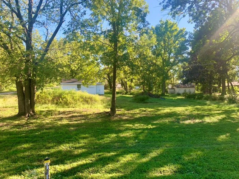 751 Sycamore St, Pleasanton, KS 66075