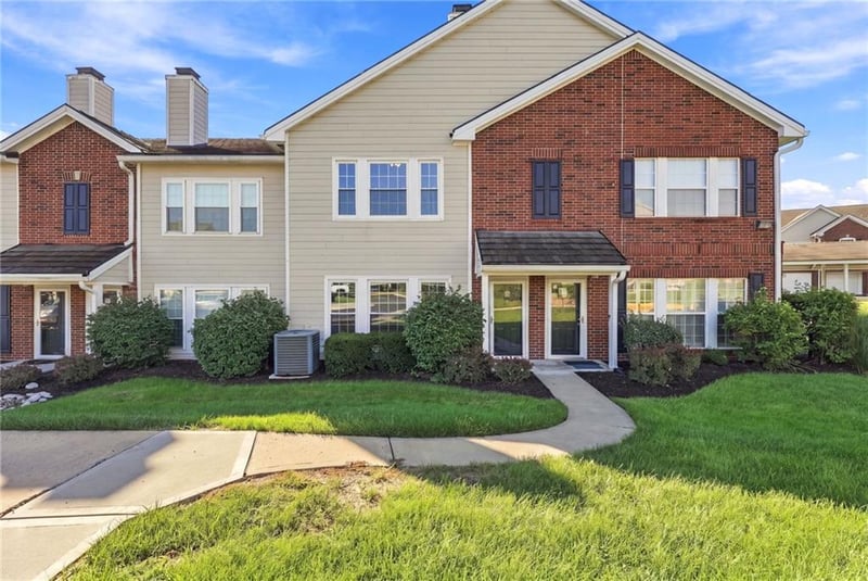 11603 Tomahawk Creek Pw #G, Leawood, KS 66211
