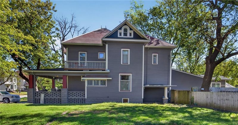 1818 Clark Ave, Parsons, KS 67357