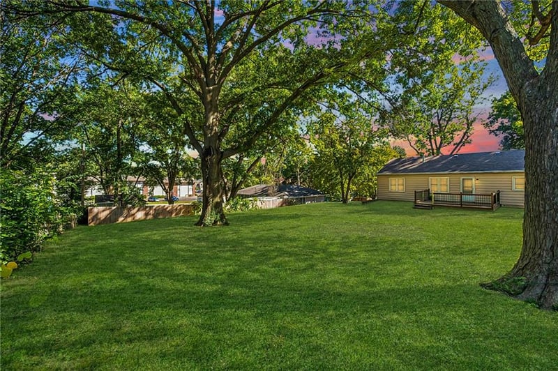 1024 Orchard Ave, Liberty, MO 64068