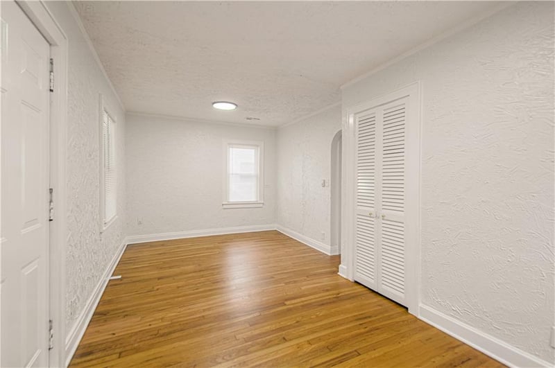 7730 Jefferson St, Kansas City, MO 64114