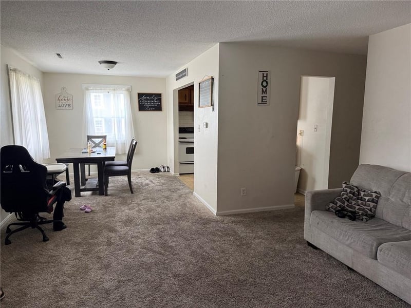 1301 S Ohio Ave, Sedalia, MO 65301