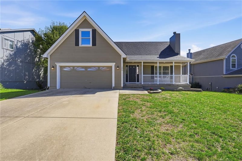205 N Highland Dr, Raymore, MO 64083