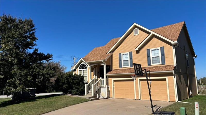 15570 NW 130th St, Platte City, MO 64079