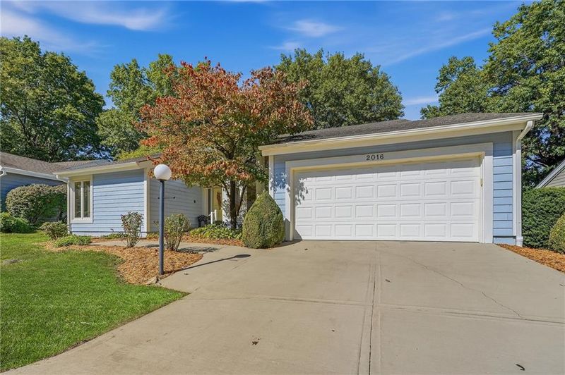 2016 W 123rd Ter, Leawood, KS 66209