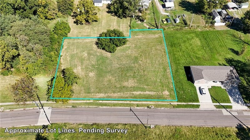 W Pettis St, Sedalia, MO 65301