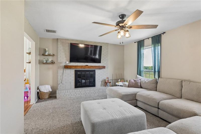 6750 NE Old 69 Hw, Cameron, MO 64429