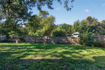 4412 N Olive St, Kansas City, MO 64116