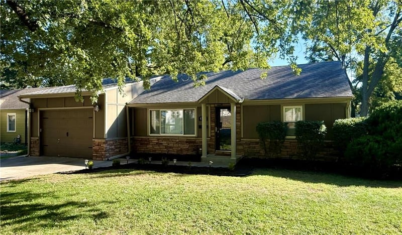 5701 W 53rd St, Mission, KS 66202