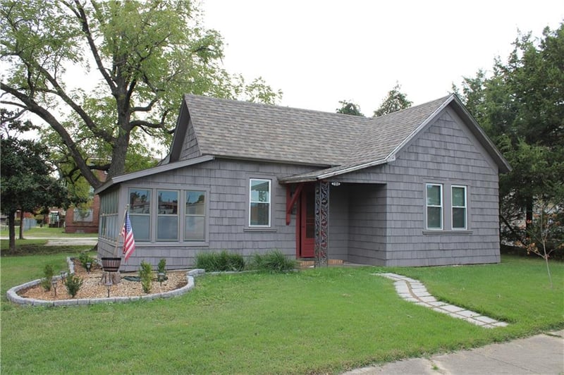 106 Carlton St, Pittsburg, KS 66762
