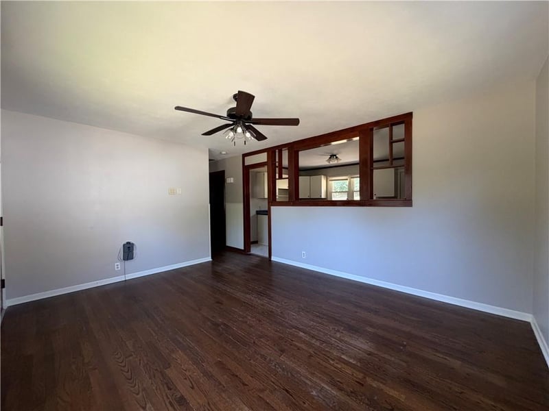 807 S 23rd Ter, Lexington, MO 64067