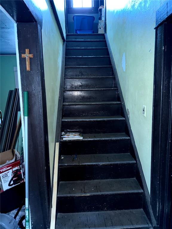 306 E Third St, Other, KS 67526
