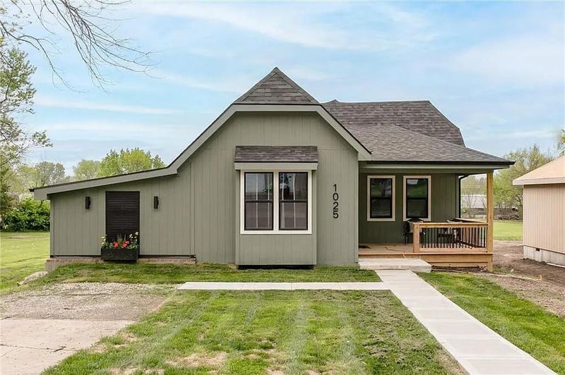 1025 Chestnut Ave, Osawatomie, KS 66064