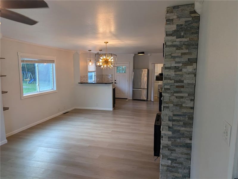 307 E Black Diamond St, Richmond, MO 64085