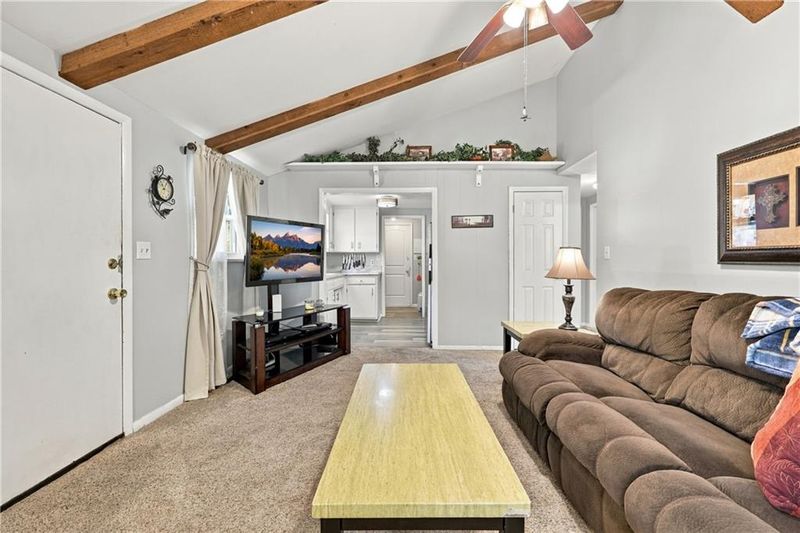 1009 E 134th St, Grandview, MO 64030