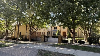 8616 N Marsh Ave, Kansas City, MO 64157